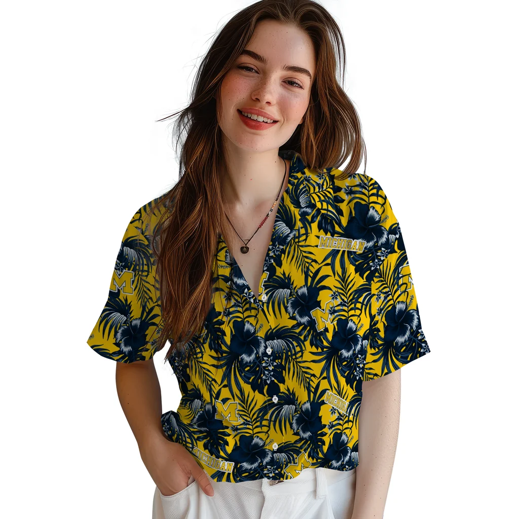 Michigan Wolverines Hawaiian Shirt - Hibiscus Exotic michigan wolverines hibiscus exotic blue hawaiian shirts latest model