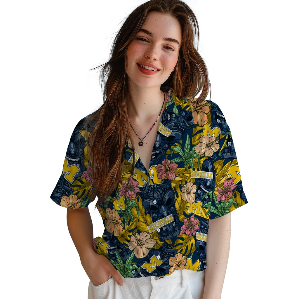 Michigan Wolverines Hawaiian Shirt - Hibiscus Tiki Jungle michigan wolverines tiki jungle blue hawaiian shirts latest model
