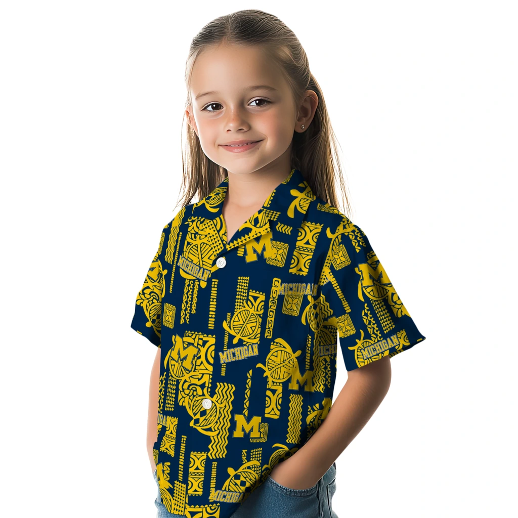 Michigan Wolverines Hawaiian Shirt - Turtle Lines michigan wolverines turtle lines blue hawaiian shirts premium grade