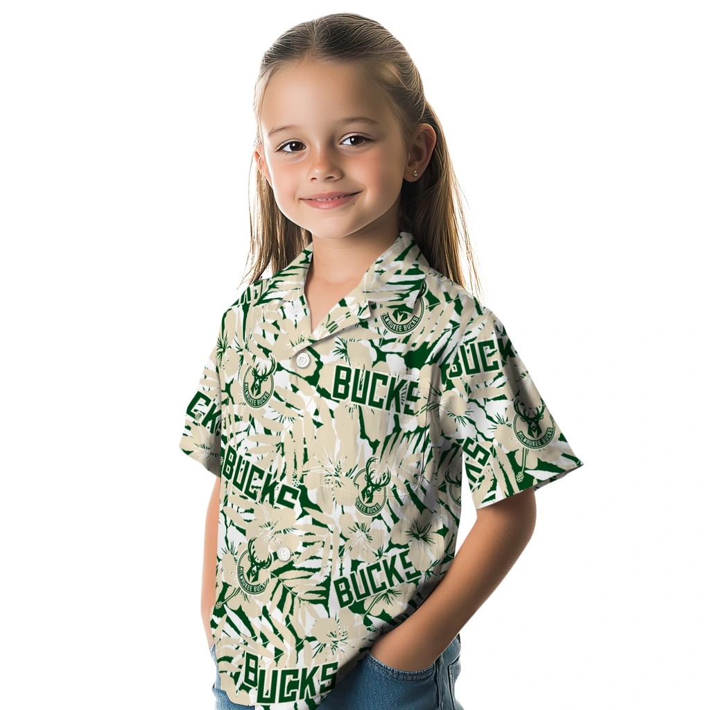 Milwaukee Bucks Hawaiian Shirt - Hibiscus Overlay milwaukee bucks hibiscus overlay hawaiian shirts premium grade