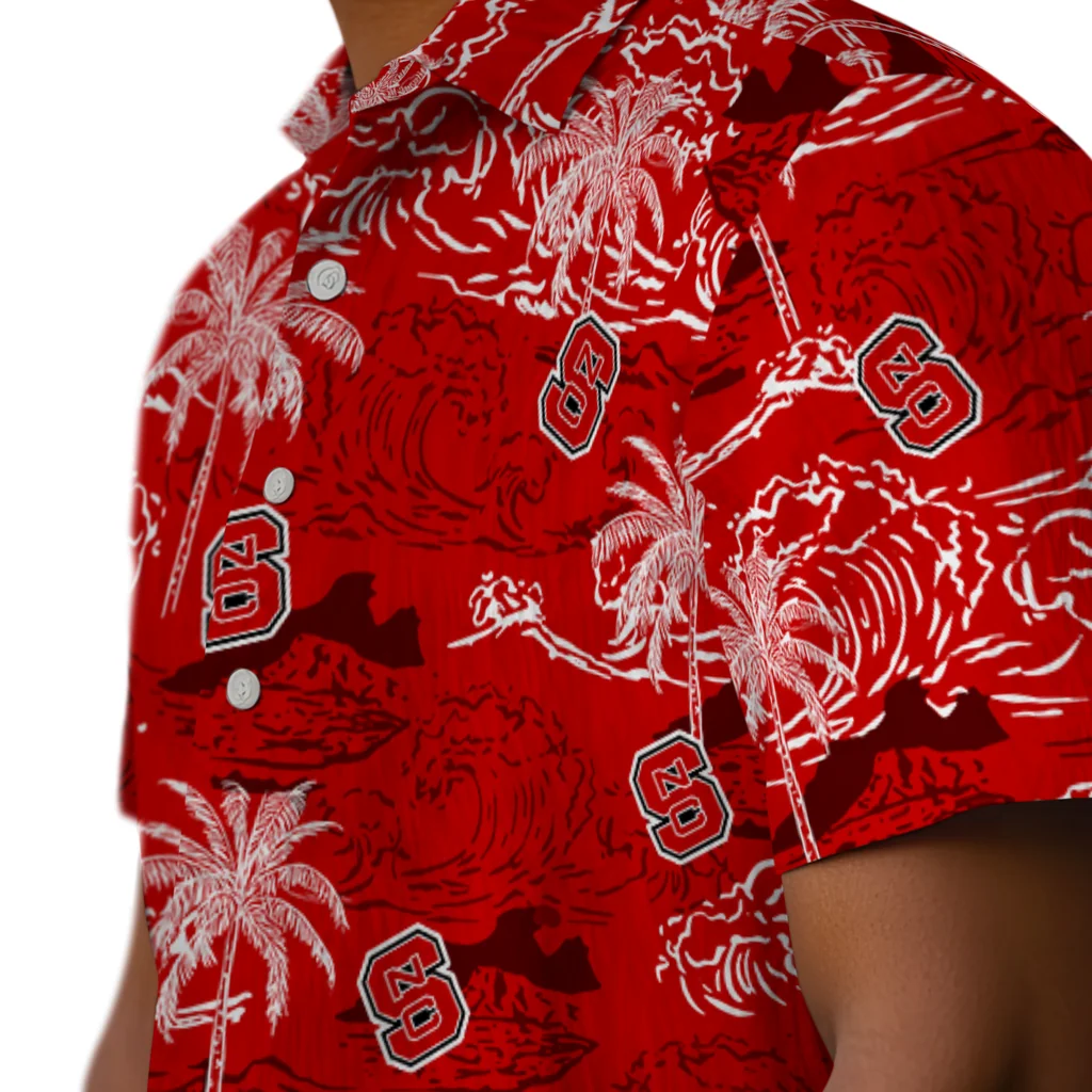 NC State Wolfpack Hawaiian Shirt - Wave Palm nc state wolfpack wave palm red hawaiian shirts trendy
