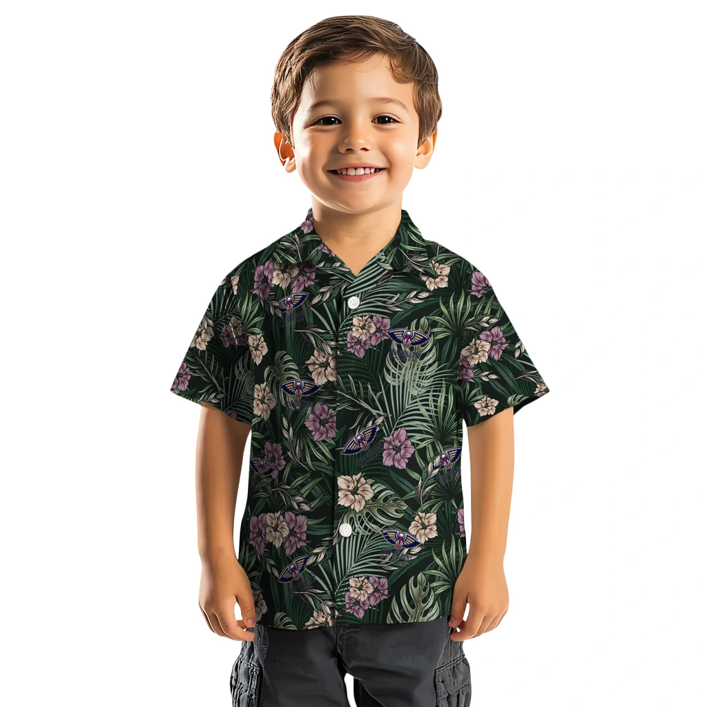 New Orleans Pelicans Hawaiian Shirt - Hibiscus Leaves Pattern new orleans pelicans hibiscus leaves pattern green hawaiian shirts top rated