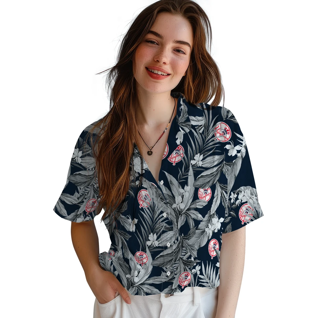 New York Yankees Hawaiian Shirt - Palm Leaves new york yankees palm leaves navy hawaiian shirts latest model