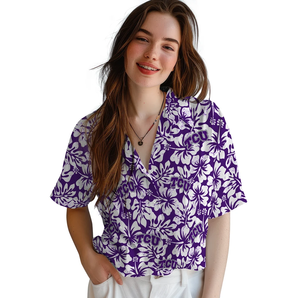 TCU Horned Frogs Hawaiian Shirt - Hibiscus Motif tcu horned frogs hibiscus motif purple white hawaiian shirts latest model