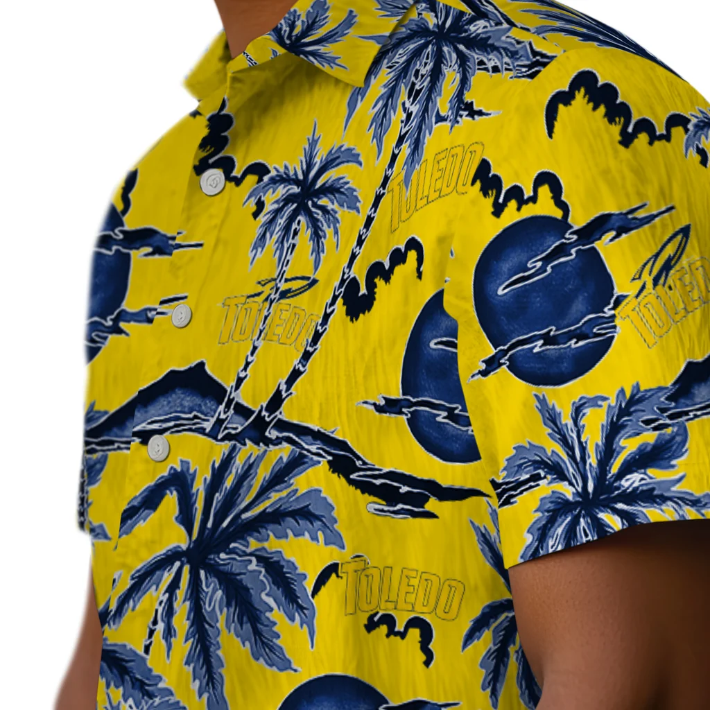Toledo Rockets Hawaiian Shirt - Palm Sunset toledo rockets palm sunset hawaiian shirts trendy